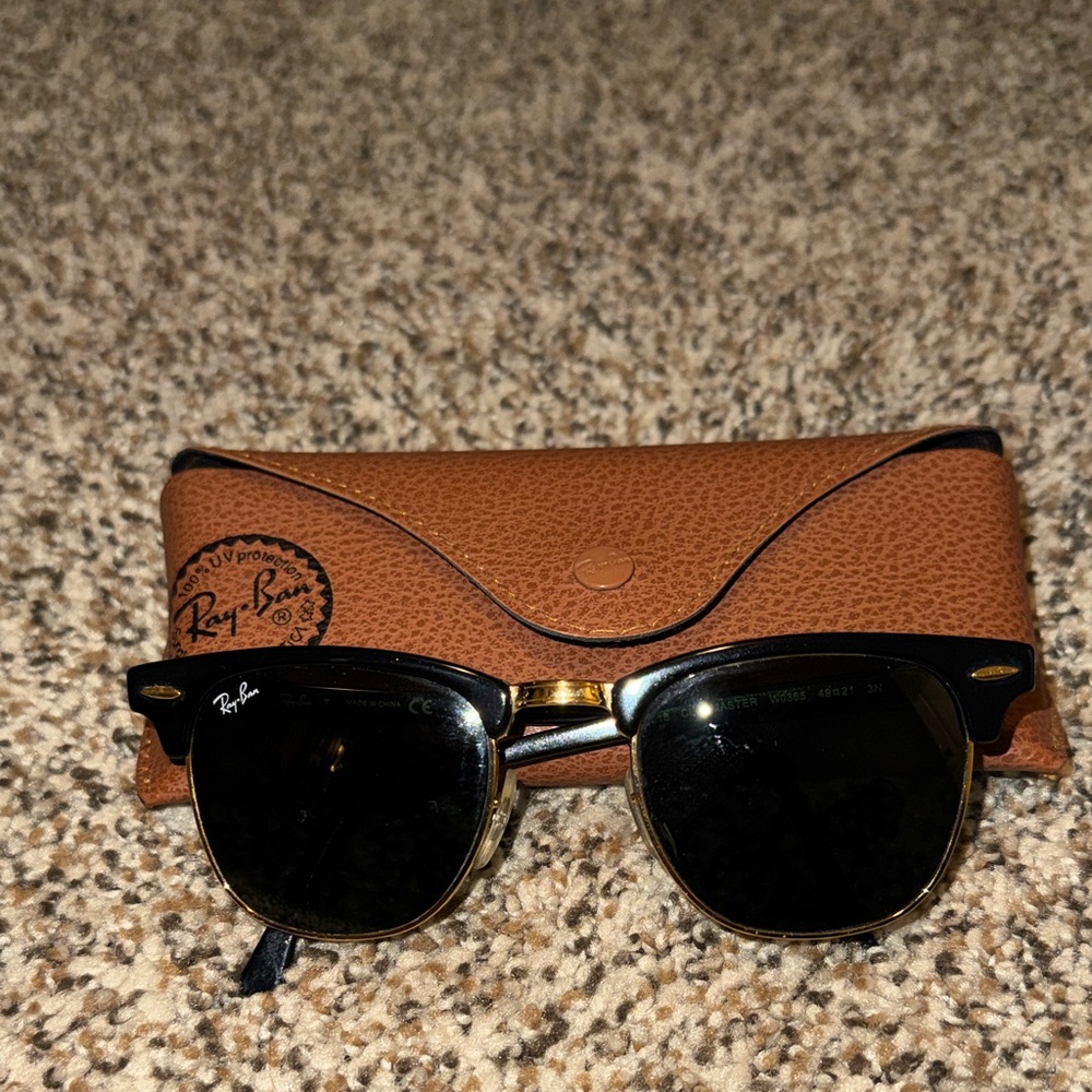 Ray-Ban Black and Gold Sunglasses with Brown Case